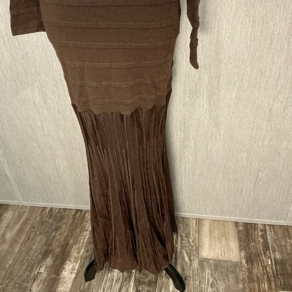 Chic Long Sleeve Brown Dress Size US Large or 8/10 - Picture 14 of 16